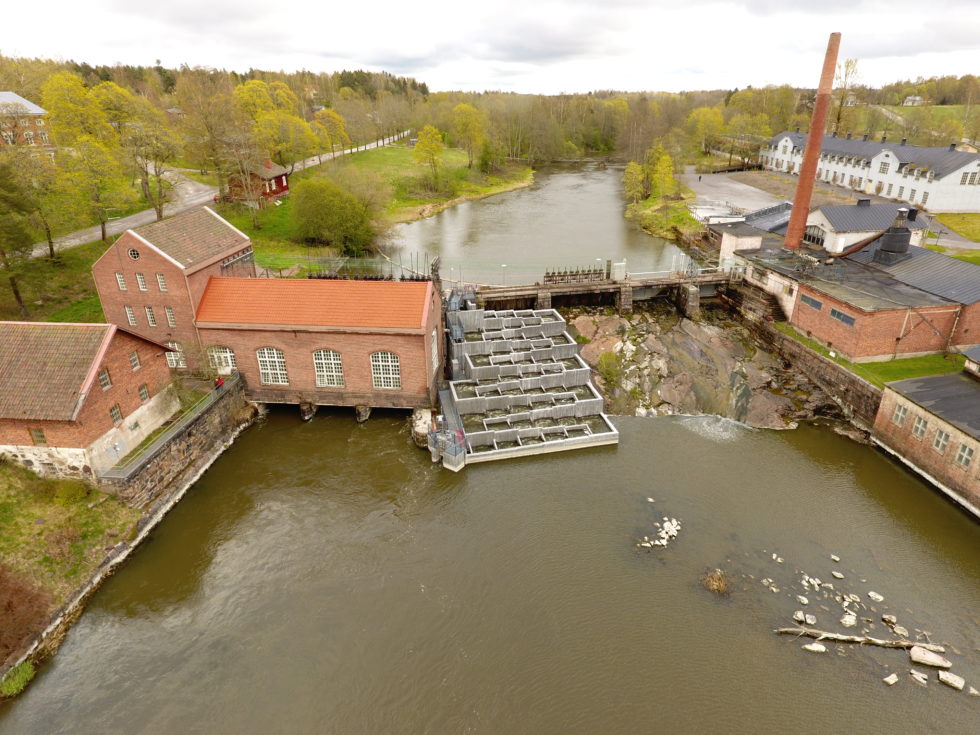 Billnäs fiskväg och kraftverksdam sett från luften